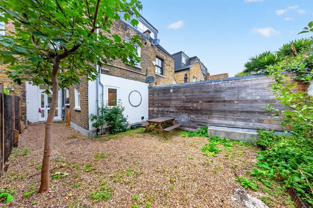 15, Duke Road, London photo 3