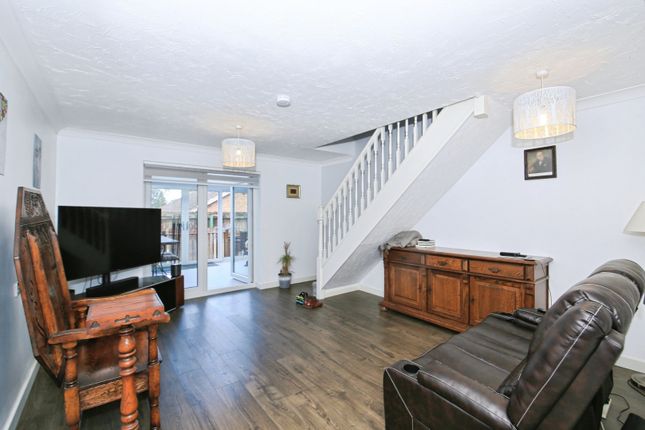 Orchard Court, Peterborough photo 4