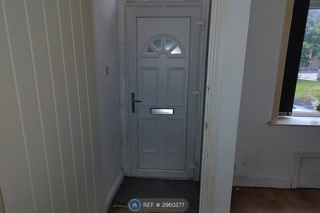 Escar Street, Burnley photo 3