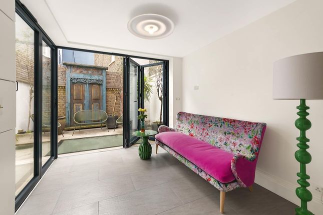 16, Montpelier Place, London photo 3