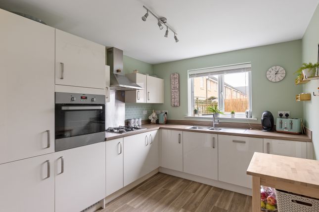 64, SHERWOOD DRIVE, SELBY photo 3