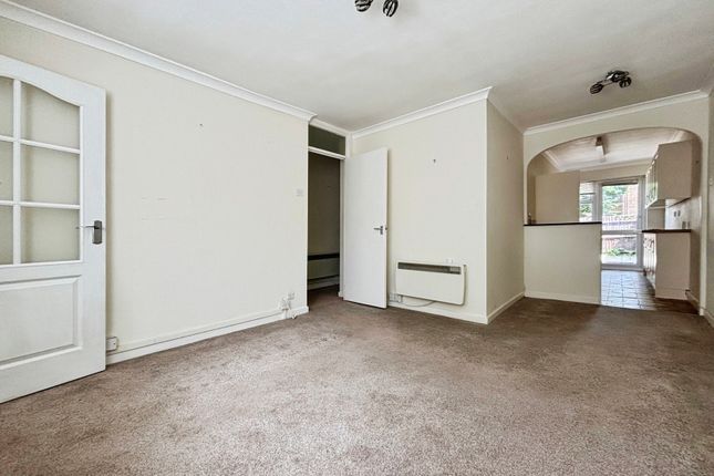 20, Knowsley Road, Reading photo 3