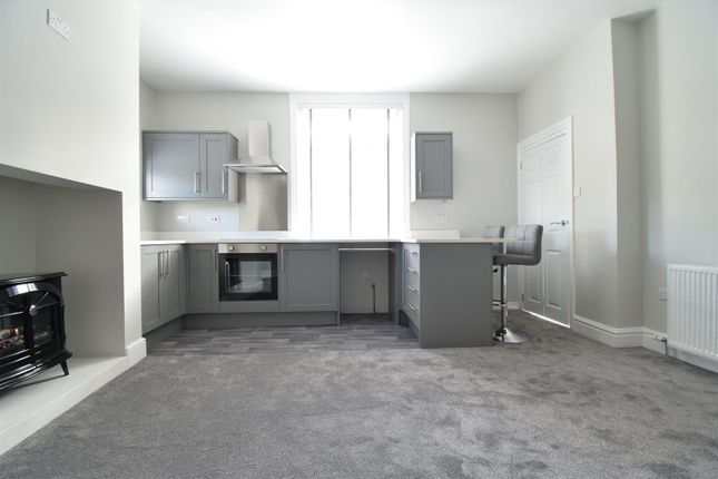 13, Victoria Terrace, Wakefield photo 3