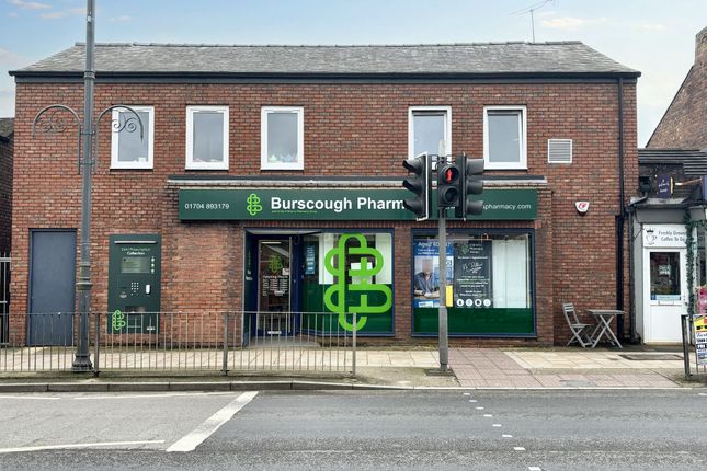 Thumbnail Flat to rent in Liverpool Road North, Burscough