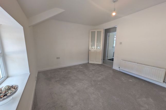 47 Duffryn Street (SOL-A16), Mountain Ash photo 5