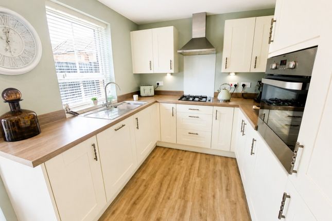 42, Claude Road, Spennymoor photo 3