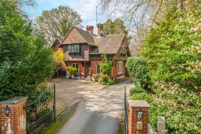 Thumbnail Cottage for sale in Longcross, Surrey