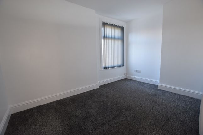 Flat to rent in Havelock Street, Blackpool