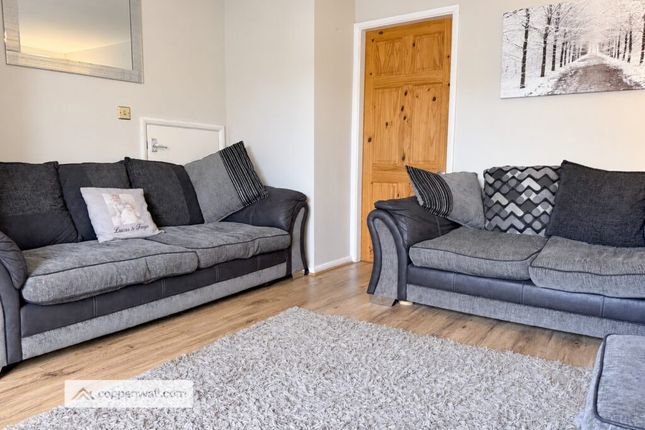 Rawsthorne Ave, Edenfield photo 3