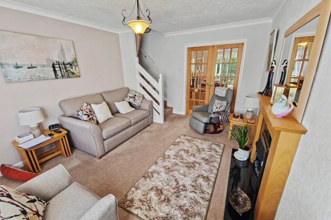 199, Norton Leys, Rugby photo 2