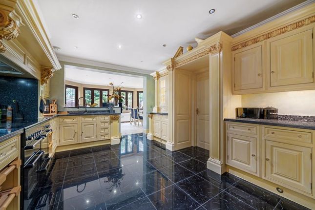 Detached house for sale in The Woodlands, Chelsfield, Orpington