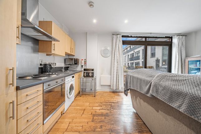 Flat 7, Liberty House,, Guildford Street, Surrey photo 4