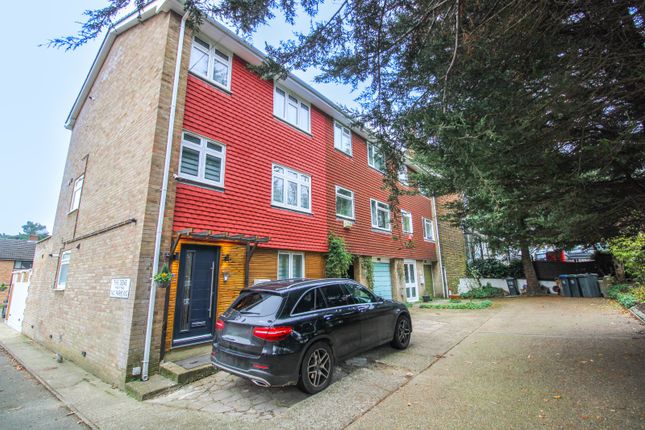 End terrace house for sale in Upper Shirley Road, Croydon