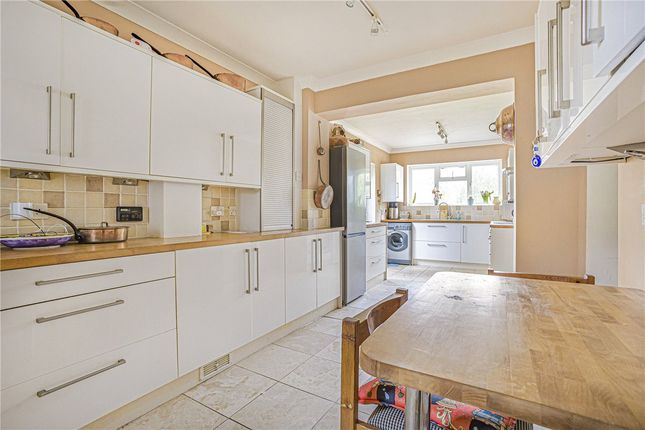 3, Nut Tree Close, Kent photo 3