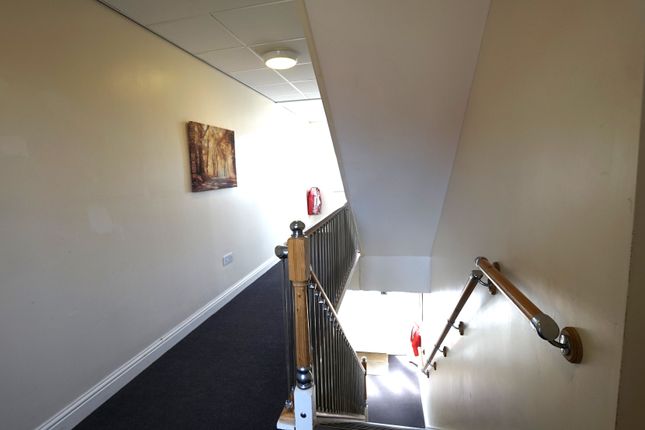 Apartment 14, 242 Wigan Road, Ashton in Makerfield, Wigan photo 4