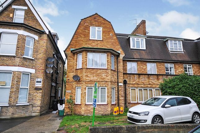 Thumbnail Flat to rent in Hammelton Road, Bromley