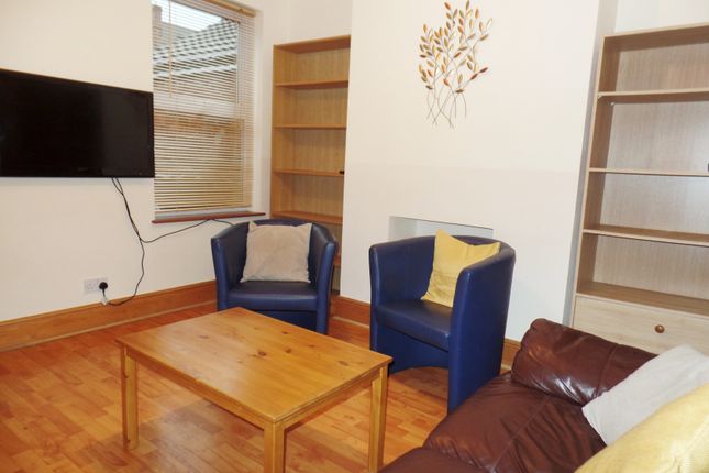 MAIN PROPERTY, 16, Cromwell Street, Lincoln photo 3