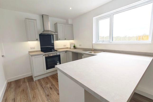35, Marina Crescent, Carlisle photo 4