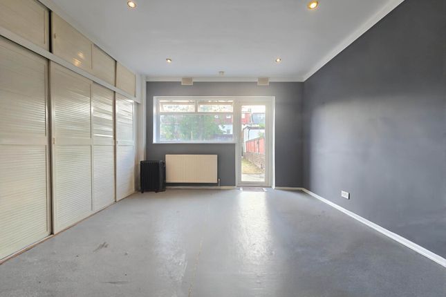 59b, Elgin Road, Ilford photo 3