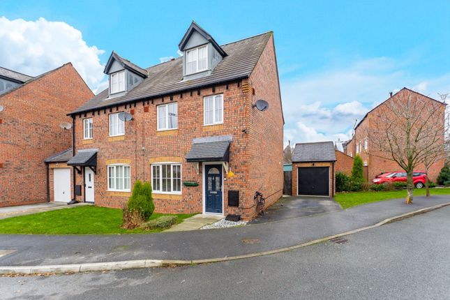 3-bed semi-detached on 19 Summercroft Close, Warrington, £265,000