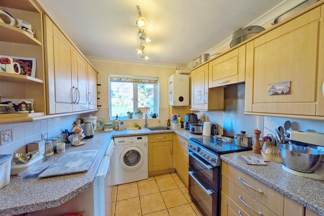 13, Lark Rise, Coleford photo 4