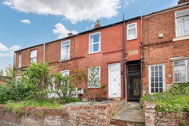 Terraced house for sale in Sandsfield Lane, Gainsborough