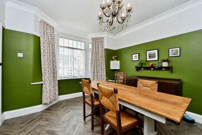 288, Fox Hill Road, South Yorkshire photo 3