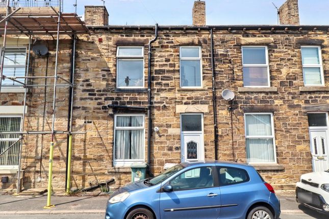 2-bed terraced on Station Road, Dewsbury, £95,000