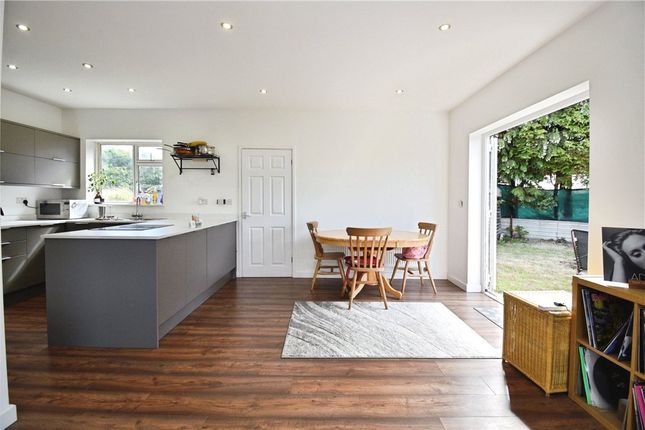 80, Cupernham Lane, Hampshire photo 3