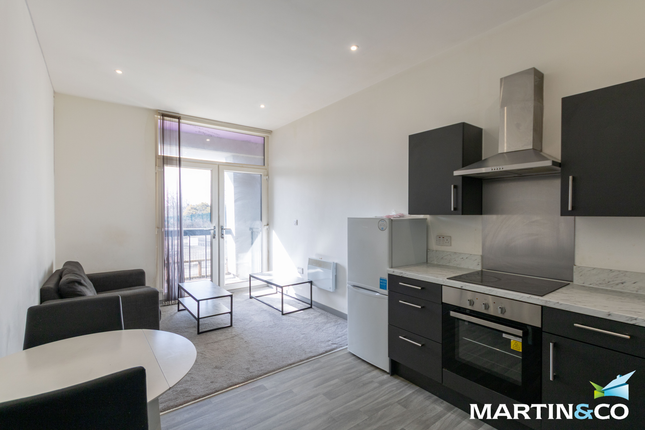 5, Oak Court, Brierley Hill photo 2