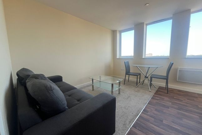 48, Walsall photo 2