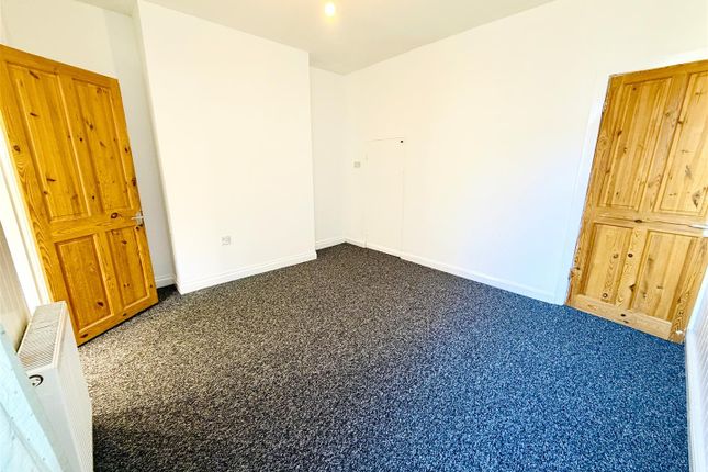Brook Street, Selby photo 5