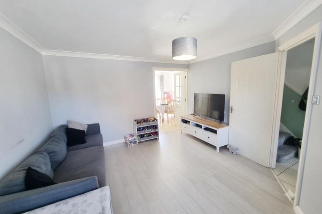 4, Ensign Drive, Gosport photo 3