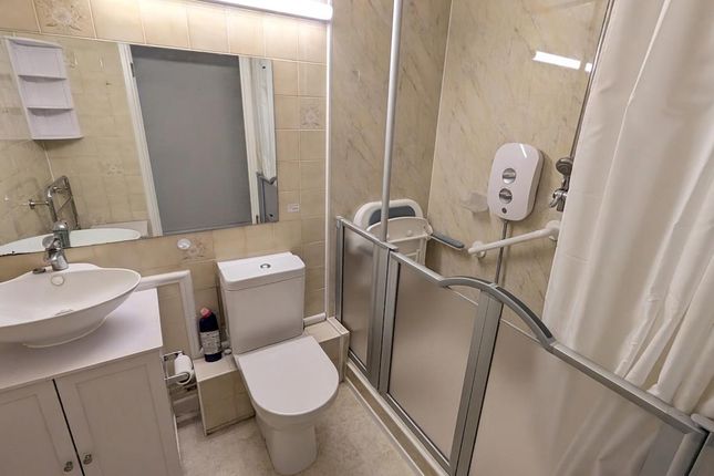3, Homeheights House, Southsea photo 5