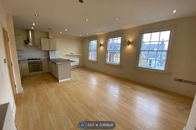 Thumbnail Flat to rent in Clarendon Road, Southsea