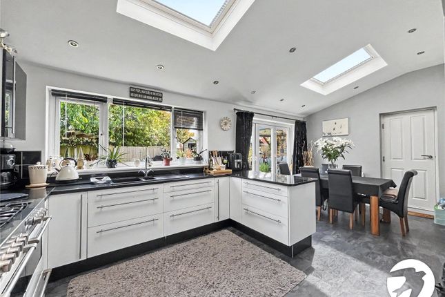 15, Ashmead Close, Kent photo 3