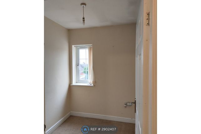 B Highstone Road, Worsborough, Barnsley photo 4