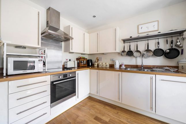 26 Longley Road, Chichester photo 3