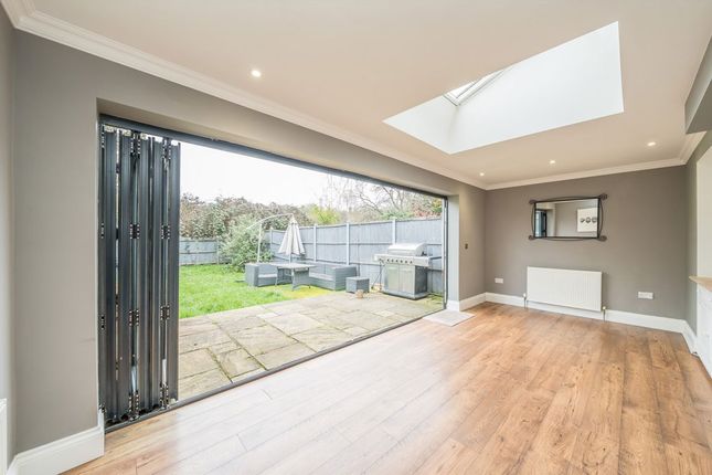 Glebe Side, Twickenham photo 3