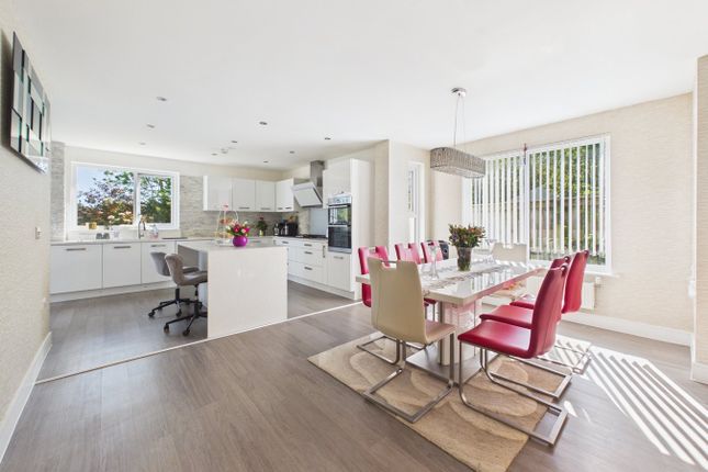 7, Parkes Avenue, Weston-Super-Mare photo 4
