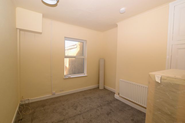Terraced house for sale in Grantley Street, Grantham