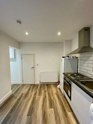Thumbnail Flat to rent in Cardigan Street, Luton
