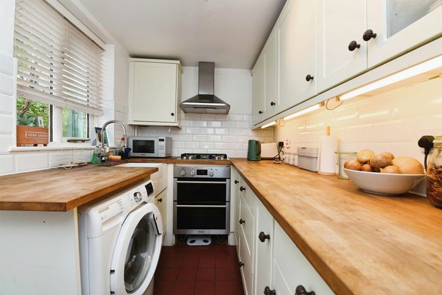 Semi-detached house for sale in Junction Road, Warley, Brentwood