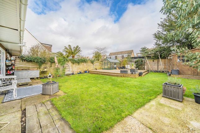 256, Hanworth Road, Hampton photo 4