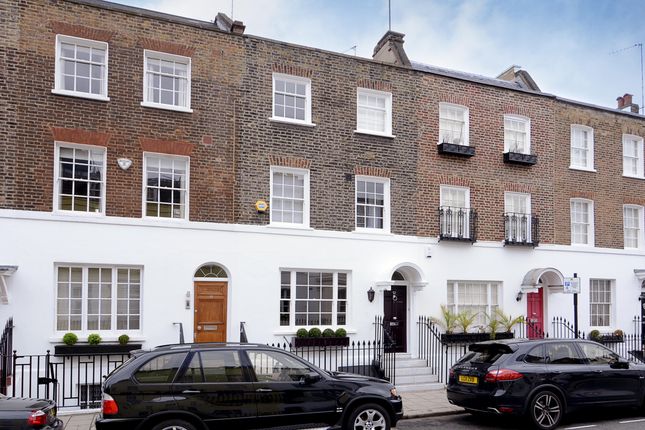 Terraced house to rent in Montpelier Place, London SW7