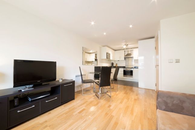 Thumbnail Flat to rent in Cheshire Street, London