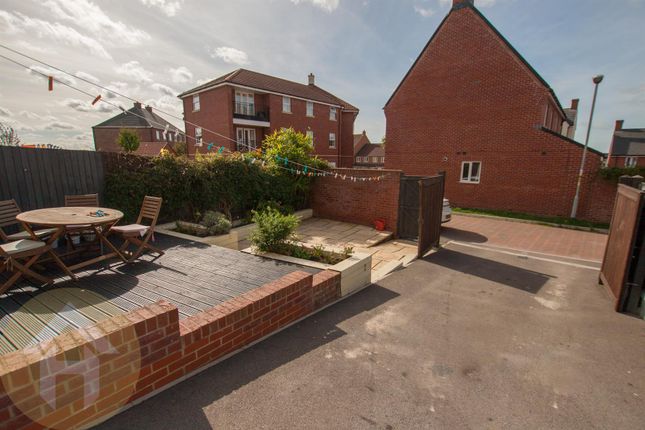 2 Bed Terraced House For Sale In Whitehead Street Swindon Wiltshire Sn1 Zoopla