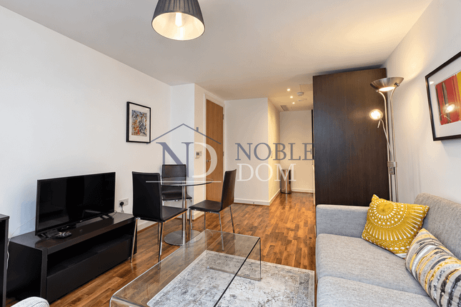 Flat 38, 1 Lambs Passage, London photo 4