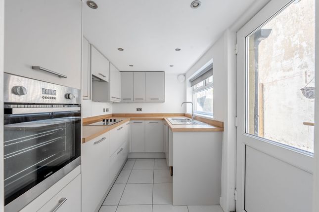10 Gladstone Street, Harrogate photo 2