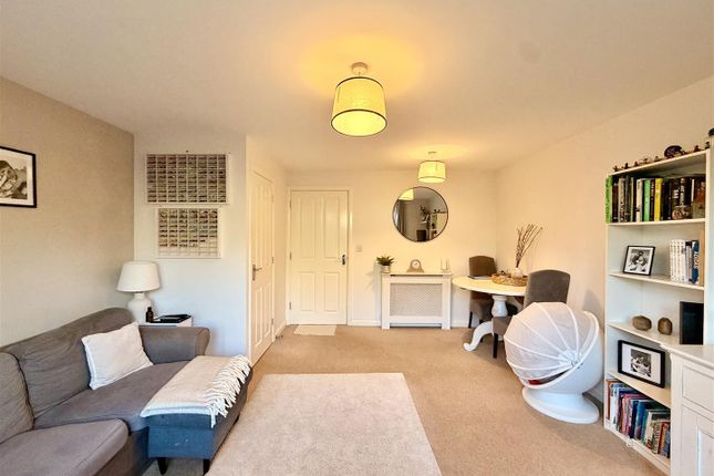28, Raynesford Close, Loughborough photo 4